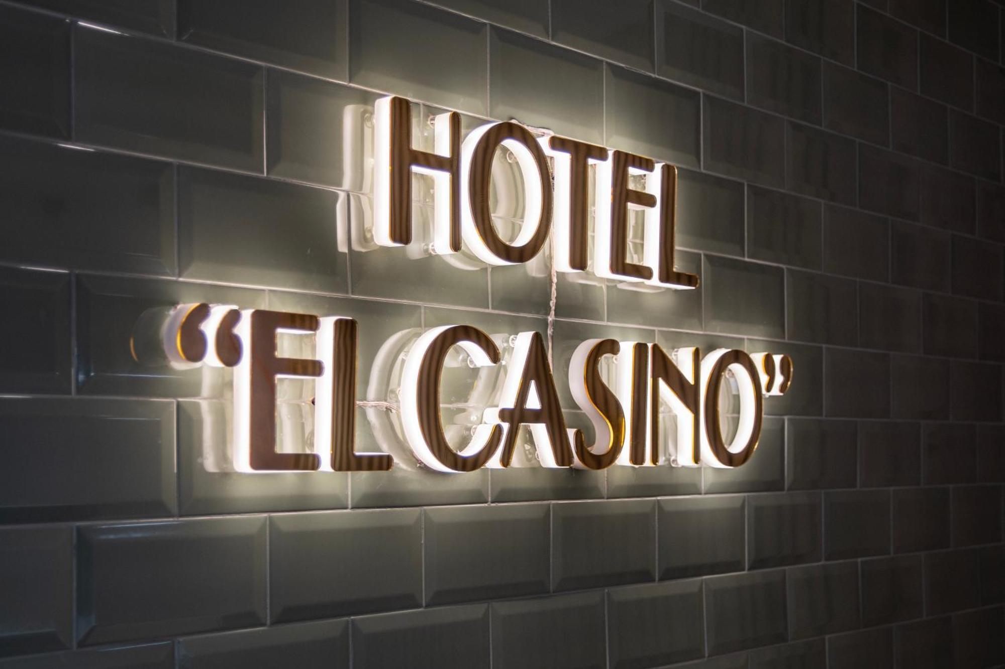 Hotel & Restaurante El Casino Villafranca Del Bierzo Exterior foto